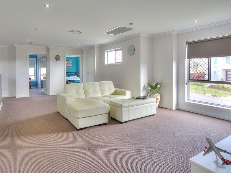 11 Henderson St, Eight Mile Plains QLD 4113