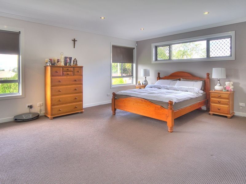 11 Henderson St, Eight Mile Plains QLD 4113