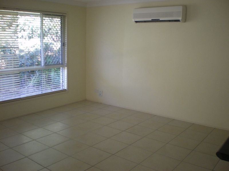 19 Nolan Place, Calamvale QLD 4116