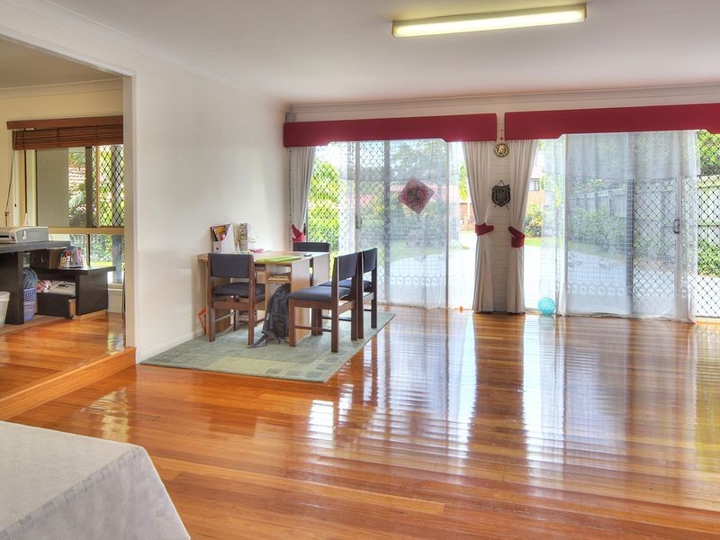 11 Yewleaf Place, Calamvale QLD 4116