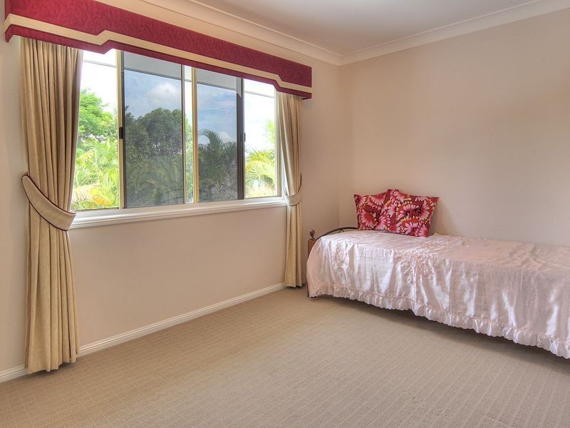 11 Yewleaf Place, Calamvale QLD 4116