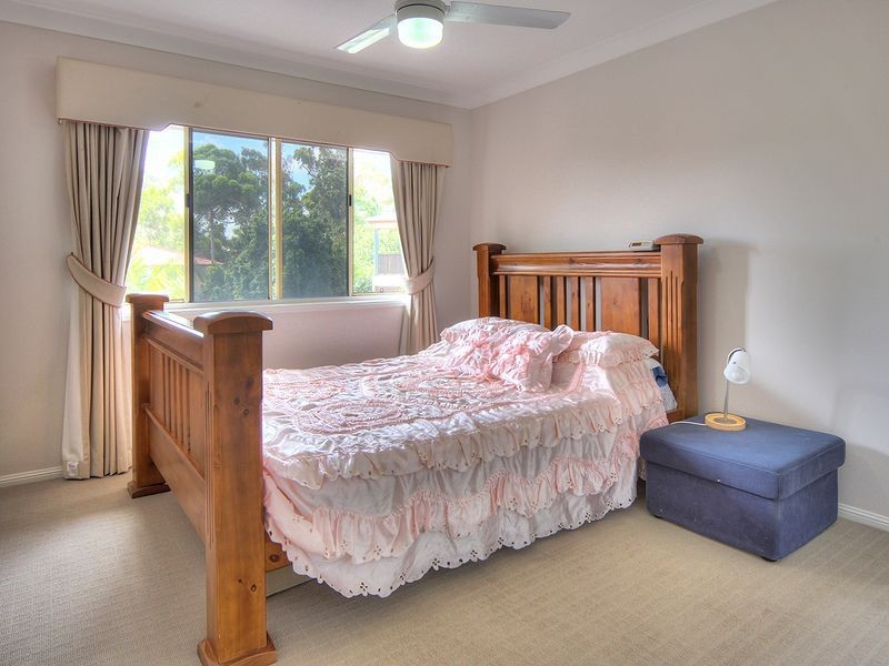 11 Yewleaf Place, Calamvale QLD 4116