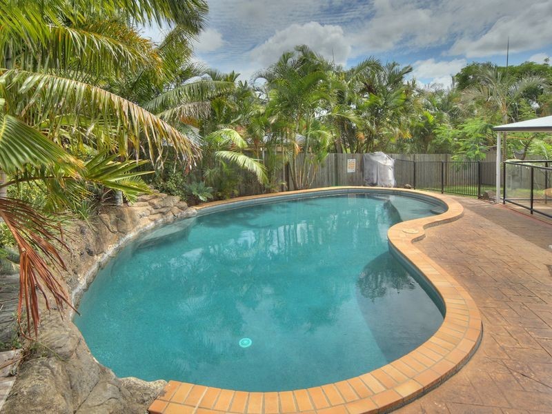 11 Yewleaf Place, Calamvale QLD 4116