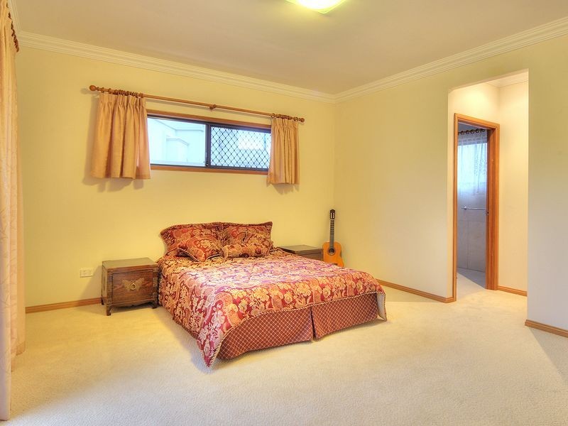 50 Dandelion Street, Eight Mile Plains QLD 4113