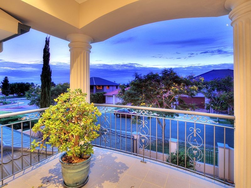 50 Dandelion Street, Eight Mile Plains QLD 4113