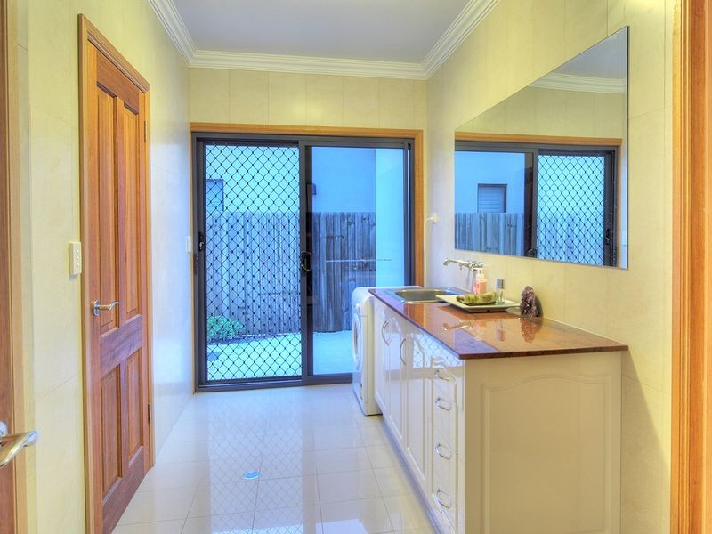 50 Dandelion Street, Eight Mile Plains QLD 4113