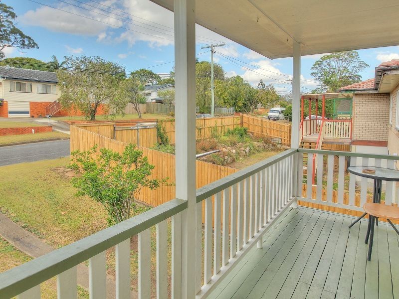 31 Baroda Street, Coopers Plains QLD 4108