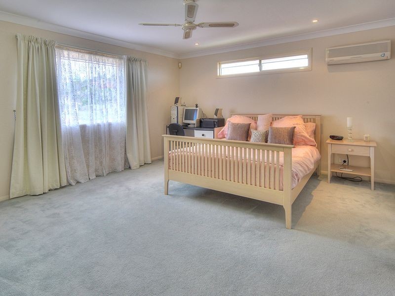 87 Golden Rain Place, Stretton QLD 4116