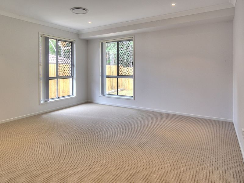 10 Harvey Place, Calamvale QLD 4116