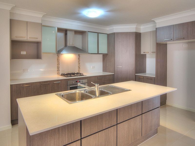 10 Harvey Place, Calamvale QLD 4116