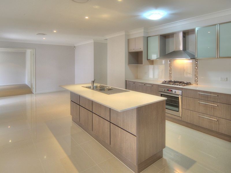 10 Harvey Place, Calamvale QLD 4116