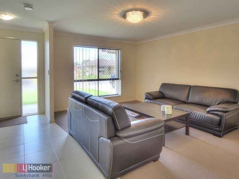 7 Dily St, Hillcrest QLD 4118