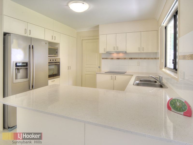 7 Dily St, Hillcrest QLD 4118