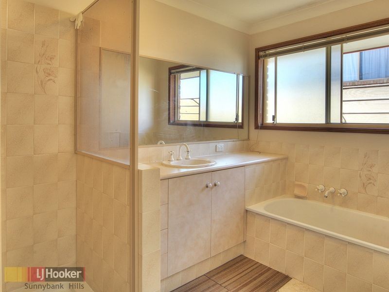 14 Ironbark Place, Calamvale QLD 4116