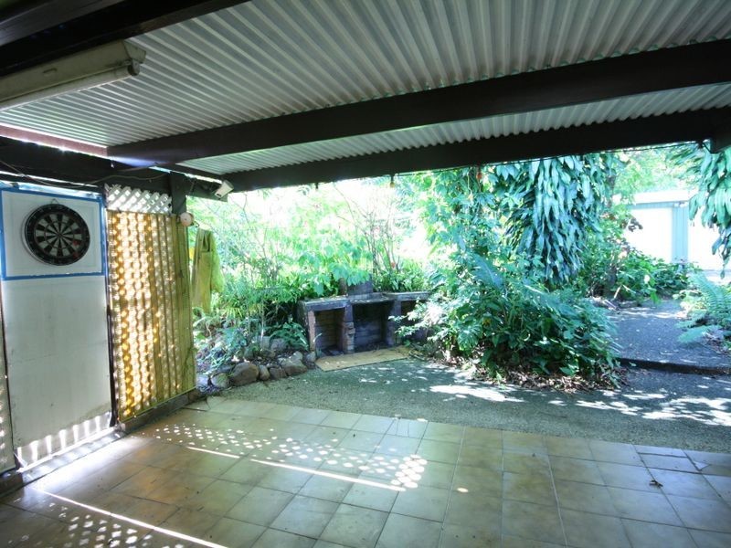 8 Alrak Av, Browns Plains QLD 4118