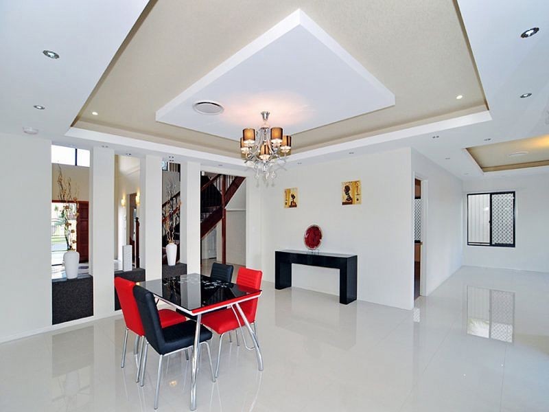 3 Parnassus Street, Robertson QLD 4109