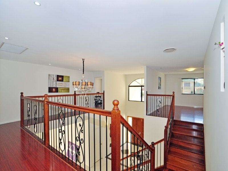 3 Parnassus Street, Robertson QLD 4109