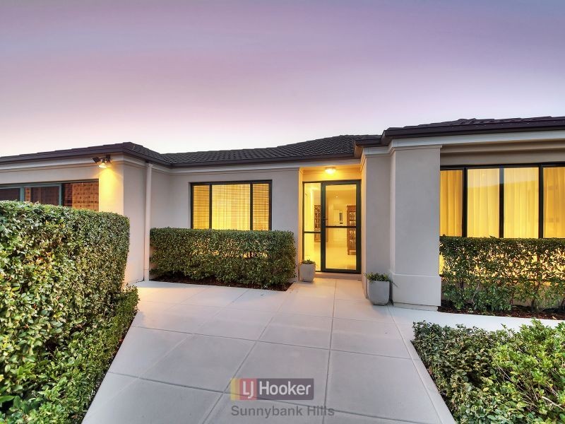 35 Regency Place, Stretton QLD 4116