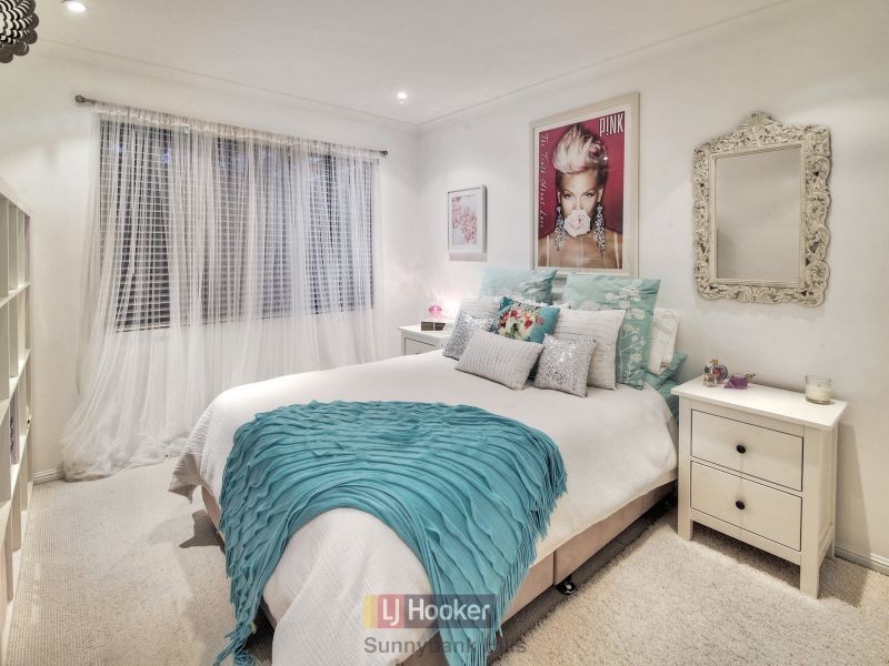 35 Regency Place, Stretton QLD 4116