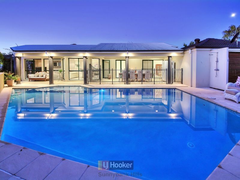 35 Regency Place, Stretton QLD 4116