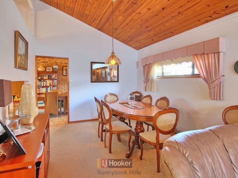 19 Hoover Court, Stretton QLD 4116