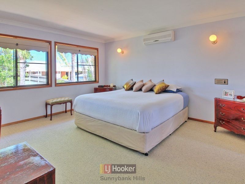 19 Hoover Court, Stretton QLD 4116