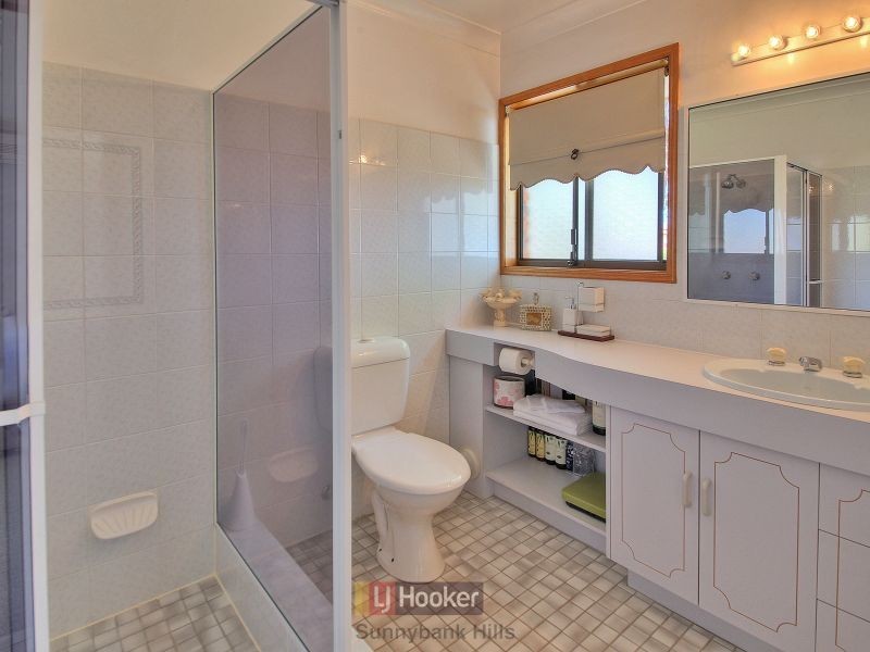 19 Hoover Court, Stretton QLD 4116