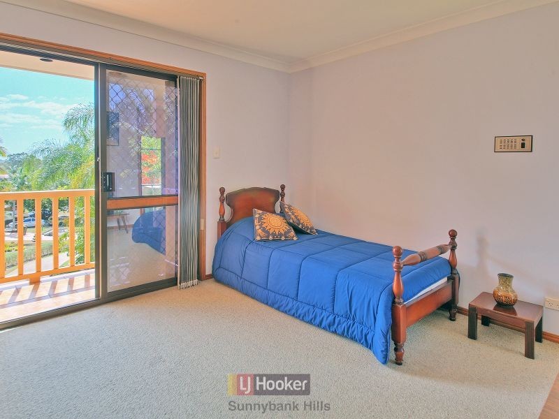 19 Hoover Court, Stretton QLD 4116