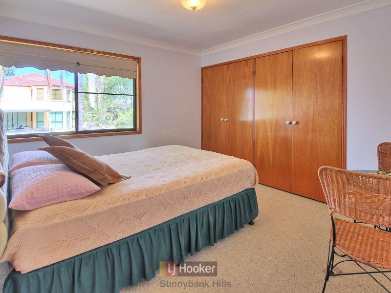 19 Hoover Court, Stretton QLD 4116