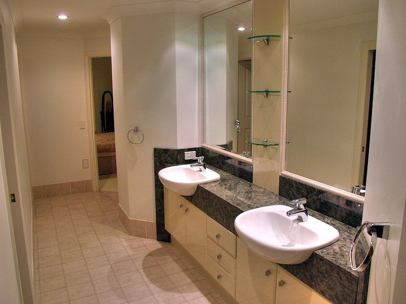 31 Eaton Place, Wishart QLD 4122