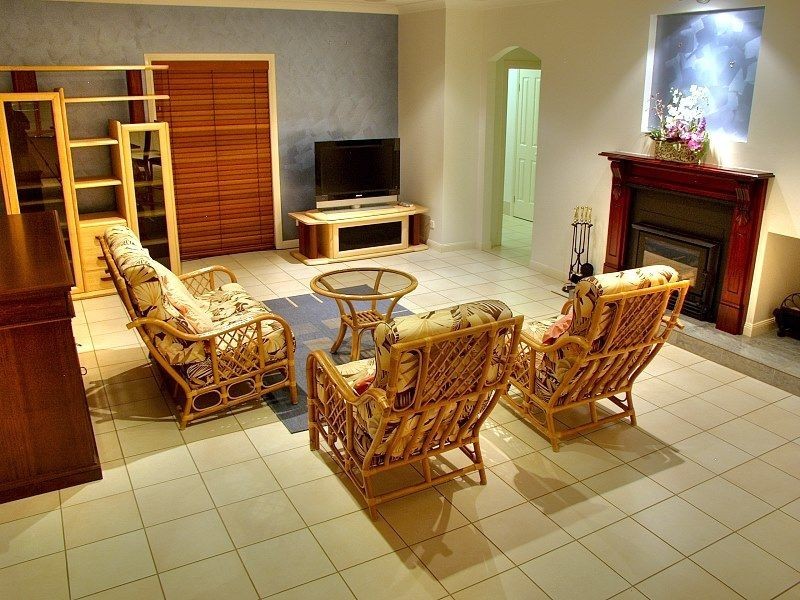 31 Eaton Place, Wishart QLD 4122