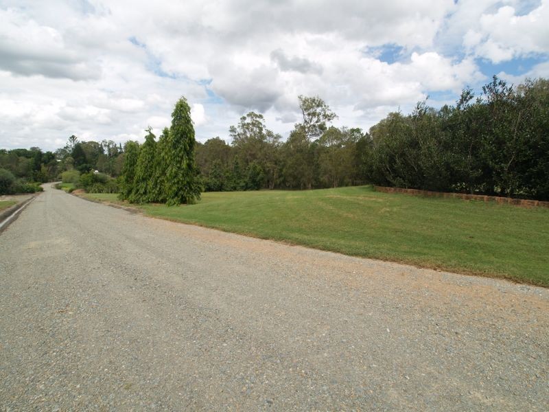 212 Rosia Road, Park Ridge QLD 4125