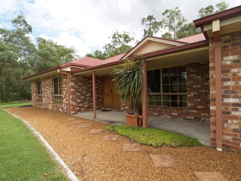 212 Rosia Road, Park Ridge QLD 4125