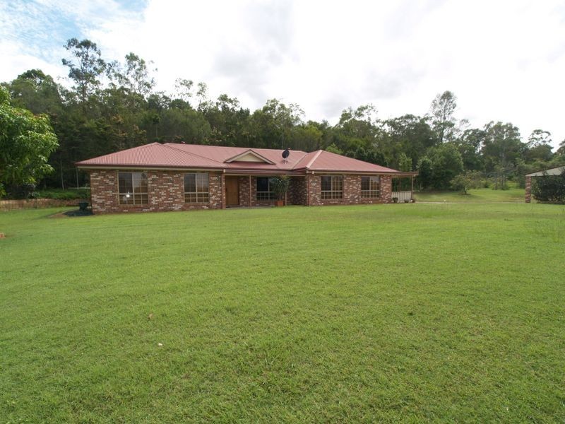 212 Rosia Road, Park Ridge QLD 4125