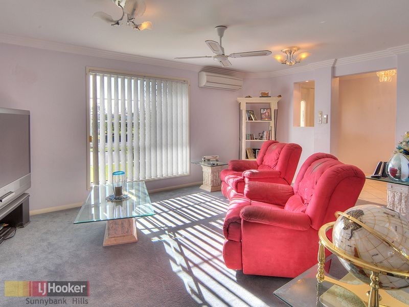 32 Lake Eyre Crescent, Parkinson QLD 4115