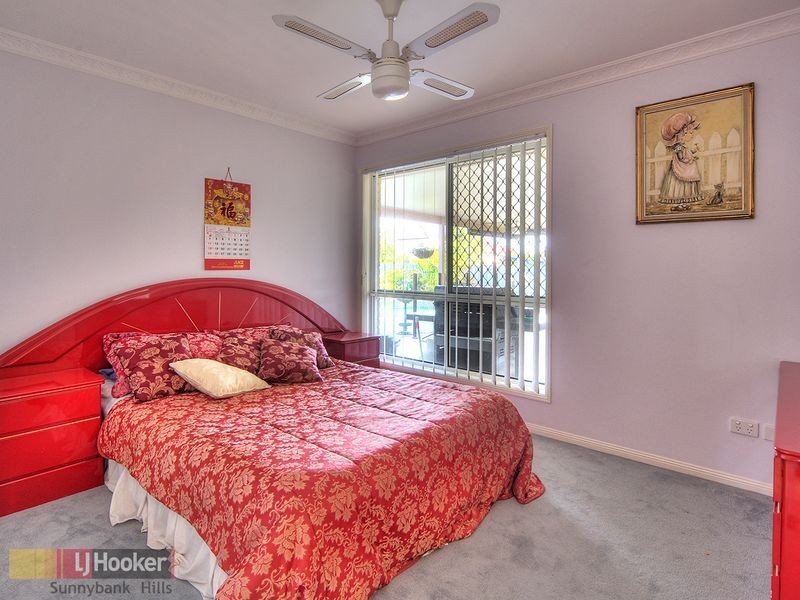 32 Lake Eyre Crescent, Parkinson QLD 4115