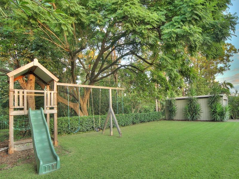 12 Ceratonia Street, Sunnybank Hills QLD 4109