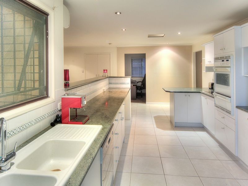 12 Ceratonia Street, Sunnybank Hills QLD 4109