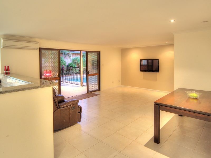 12 Ceratonia Street, Sunnybank Hills QLD 4109