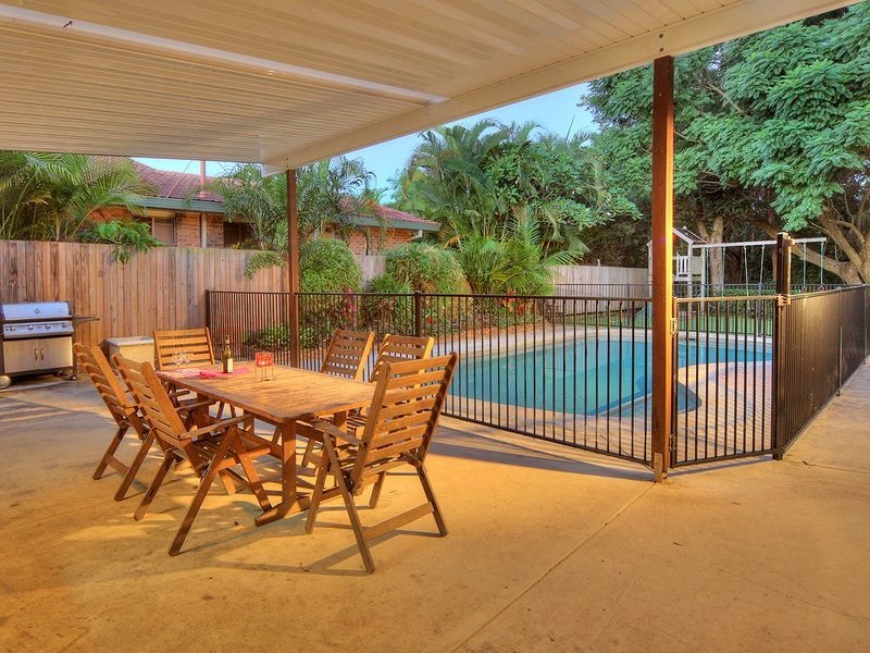 12 Ceratonia Street, Sunnybank Hills QLD 4109