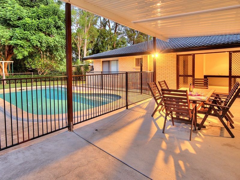 12 Ceratonia Street, Sunnybank Hills QLD 4109