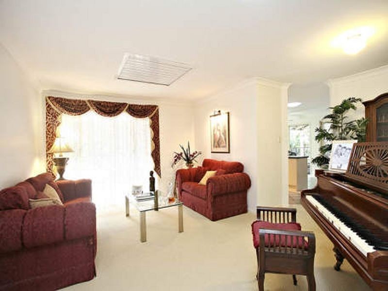 9 Spring Close, Calamvale QLD 4116