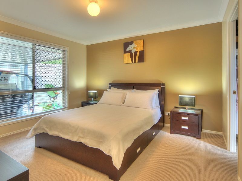 15 Isla Place, Parkinson QLD 4115