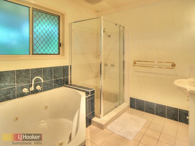 10 Housman Place, Calamvale QLD 4116