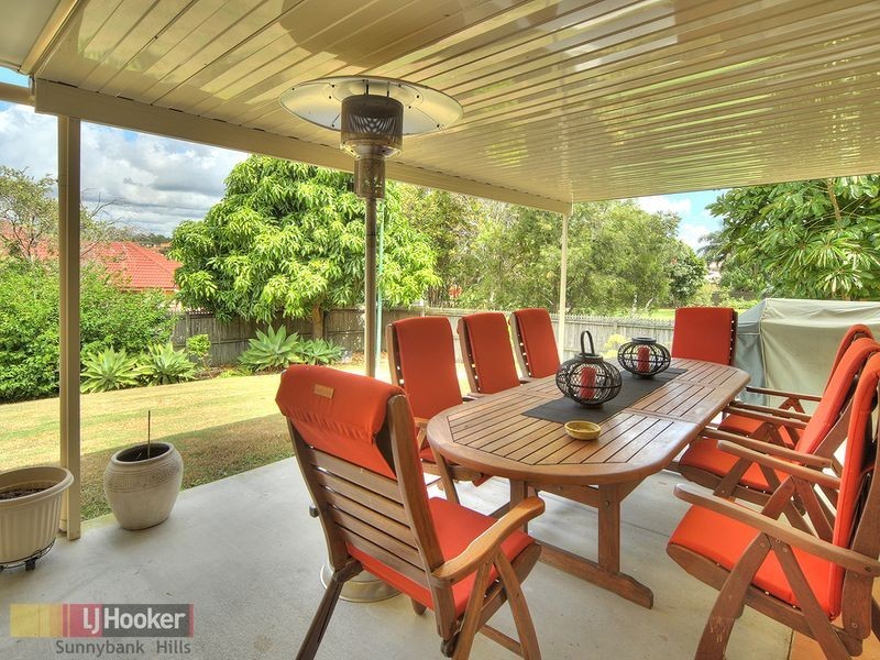 65 Honeysuckle Way, Calamvale QLD 4116