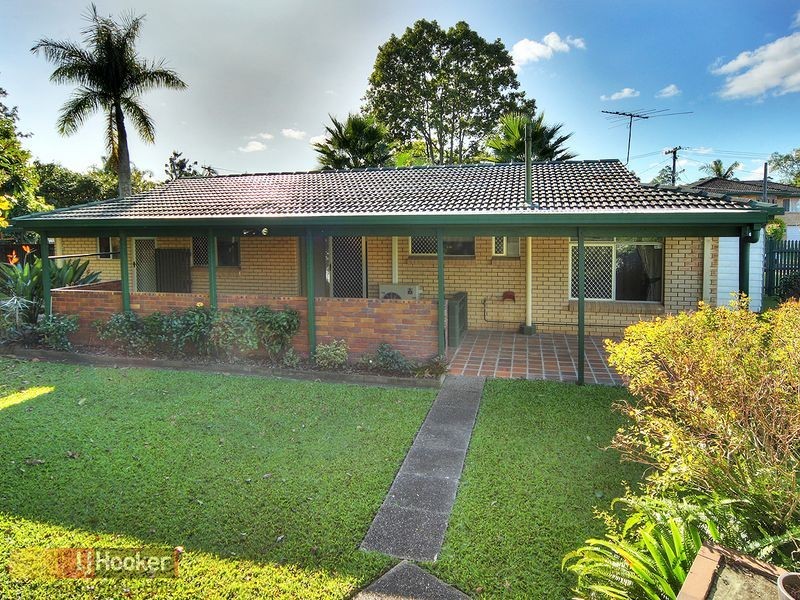 17 Bluegum Street, Macgregor QLD 4109