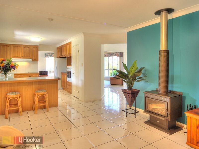 25 Poets Place, Parkinson QLD 4115