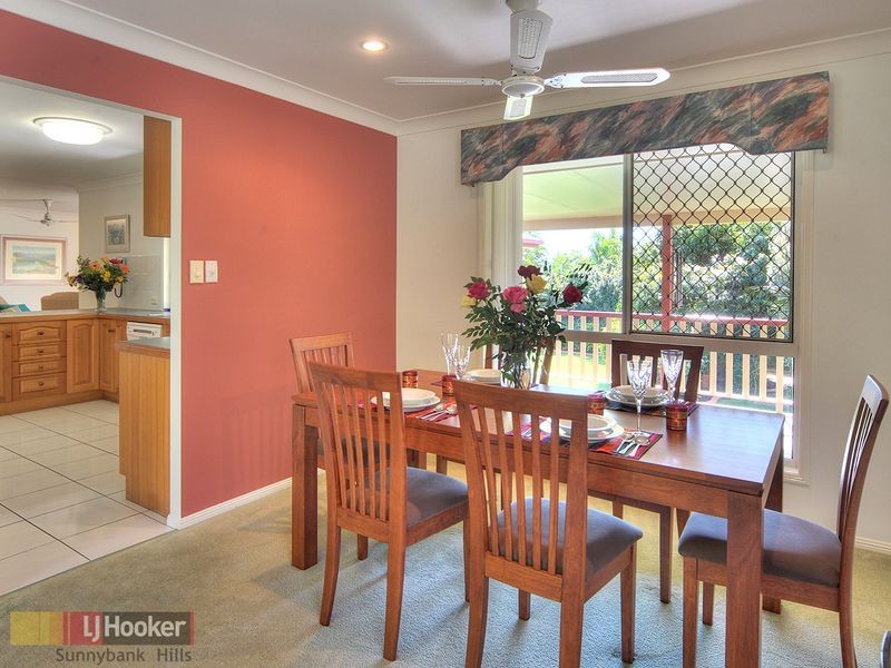 25 Poets Place, Parkinson QLD 4115