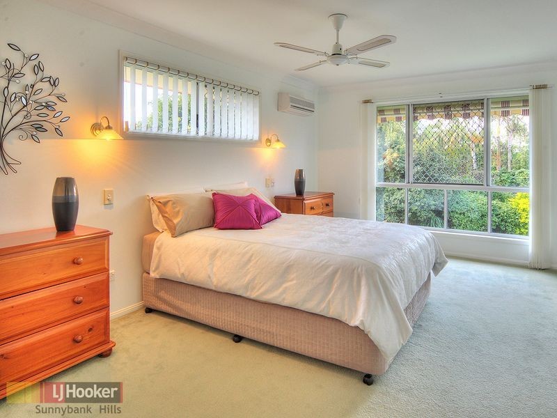 25 Poets Place, Parkinson QLD 4115