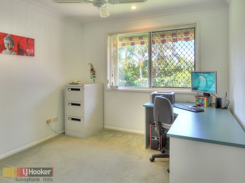 25 Poets Place, Parkinson QLD 4115
